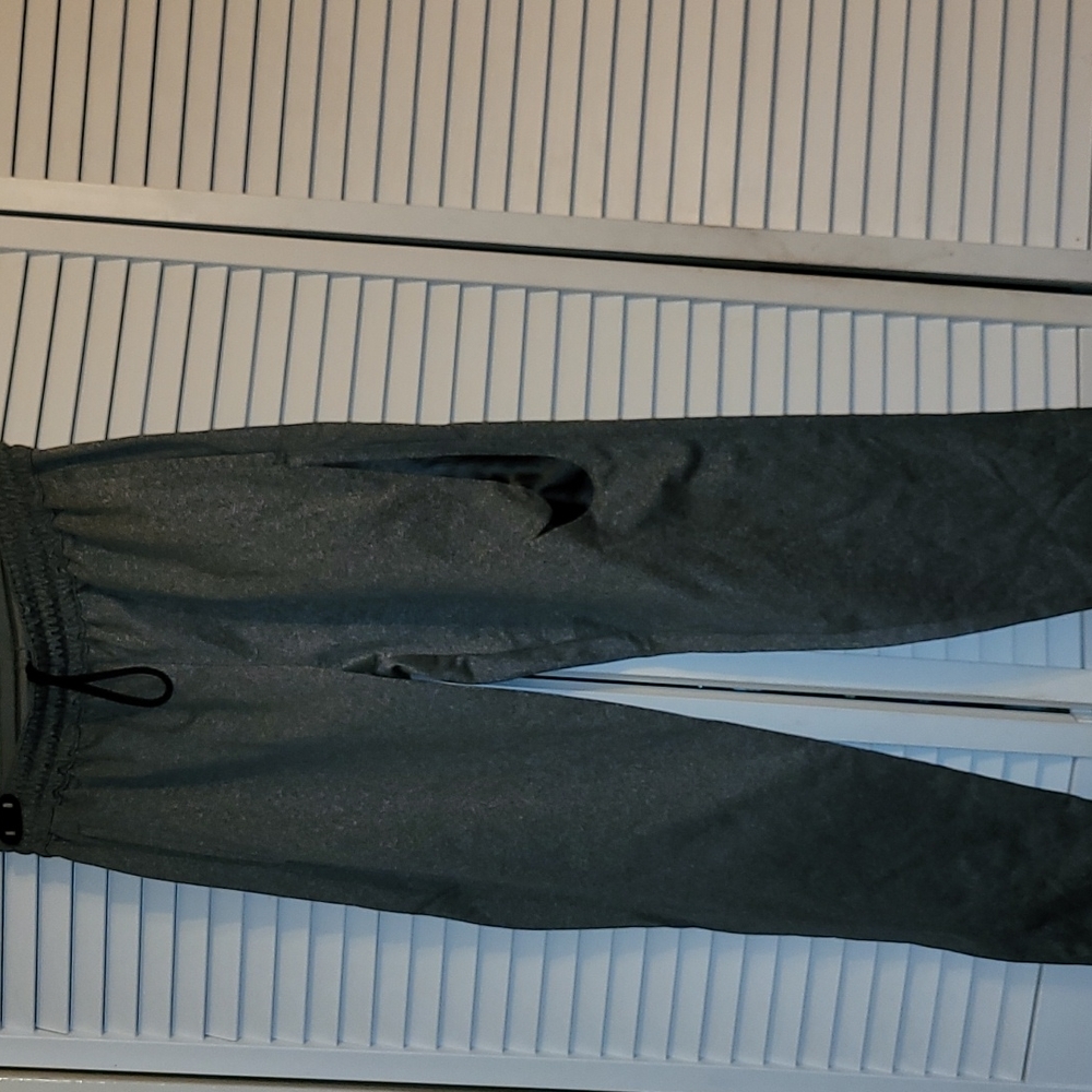 Mens Nike Sweat Pants in Excellent  Condition.